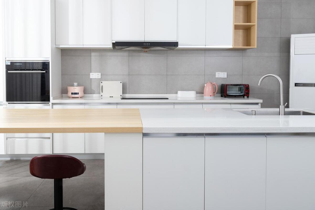 厨房台面要不要铺地板砖,厨房台面要不要铺木板