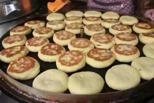 吃货们千万不要错过的昆明美食街,昆明翠湖公园附近美食街