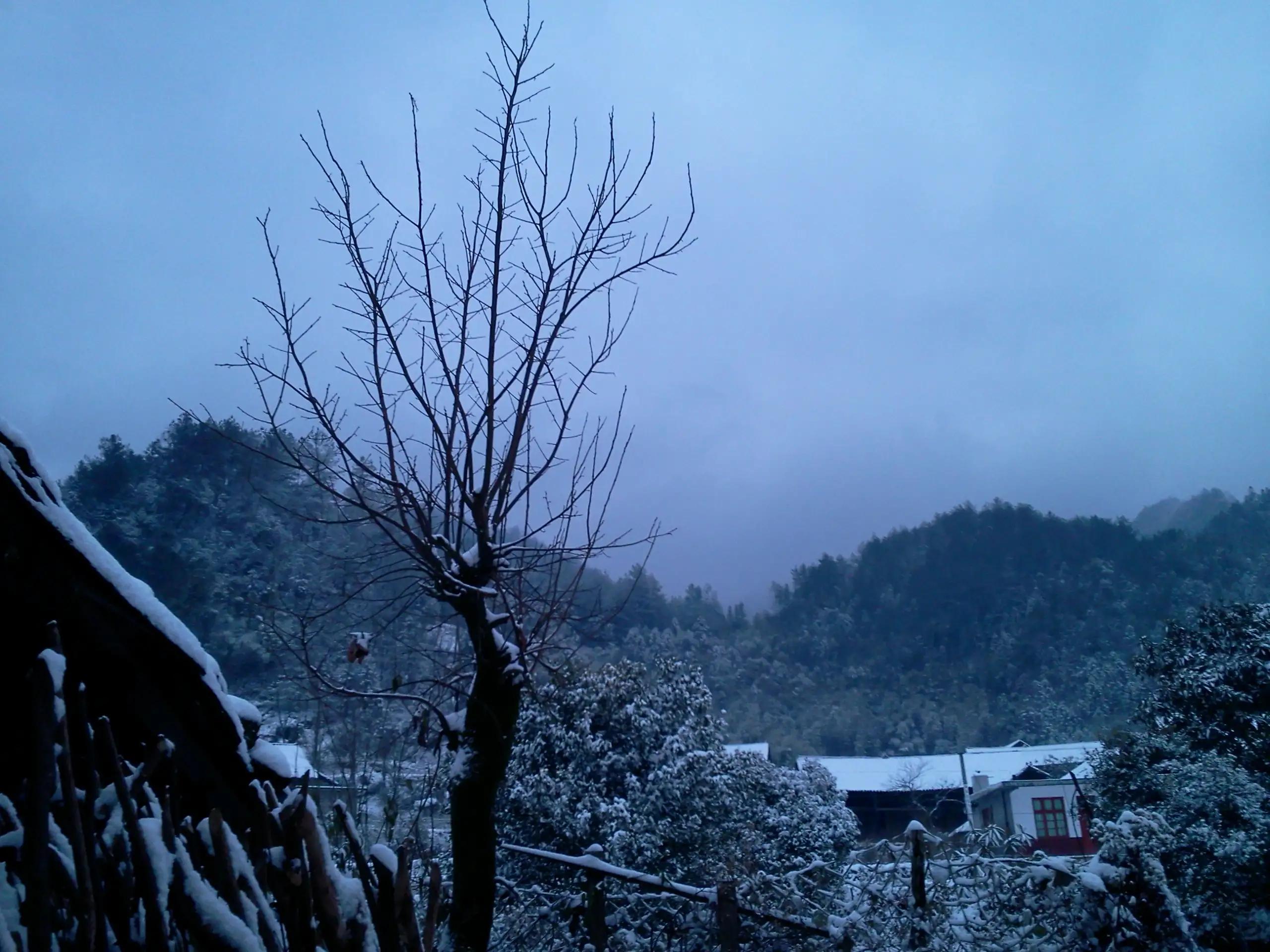 三件毛线衣,来一件好看的红色毛线衣