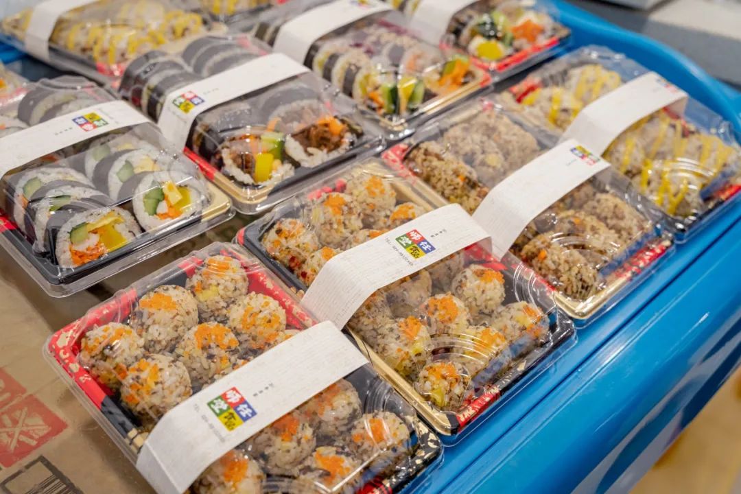 避暑胜地烧烤攻略,各个地方的避暑美食