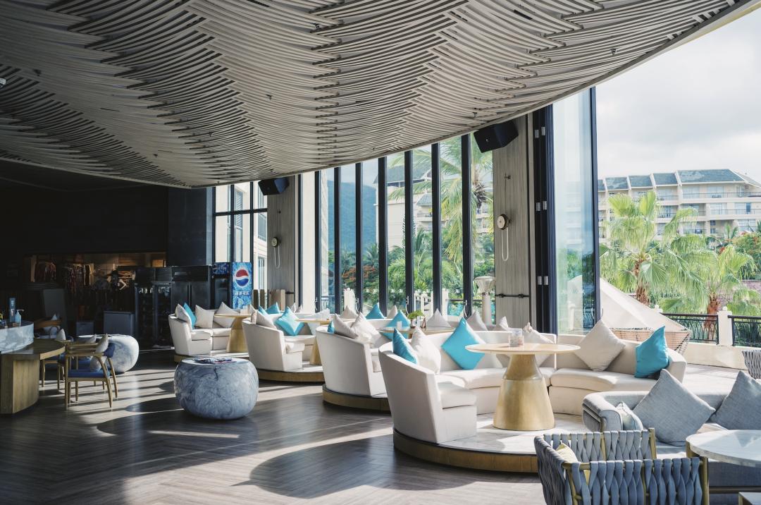 三亚亚龙湾酒店推荐,亚龙湾沙滩最近的酒店