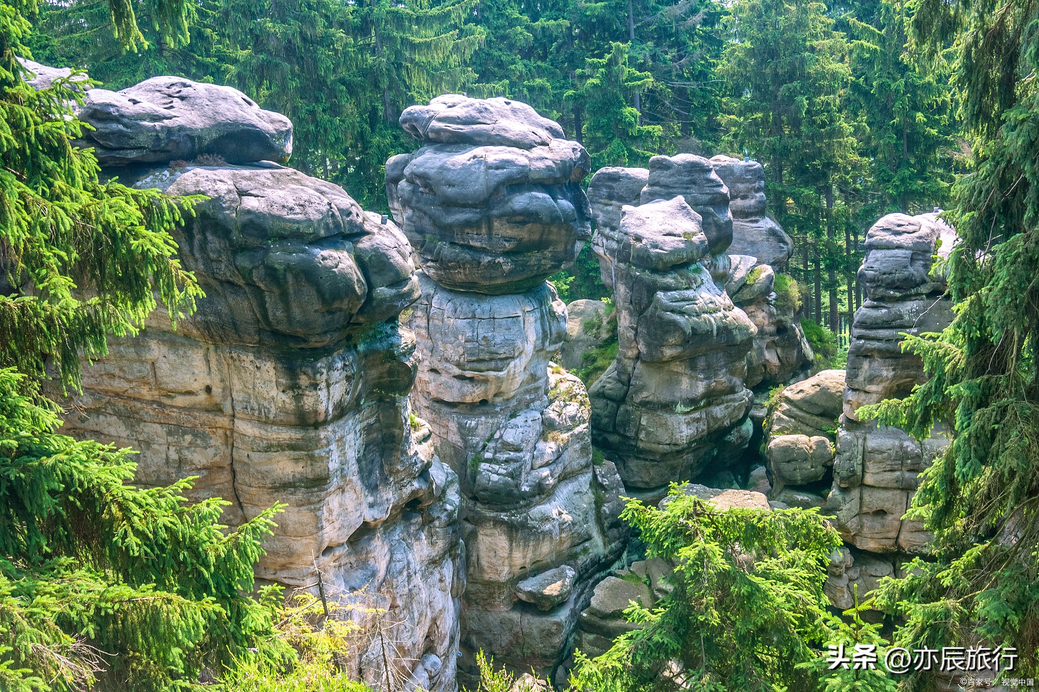 湖北恩施旅游必去十大景点，有哪些好玩的地方，周边自驾游好去处