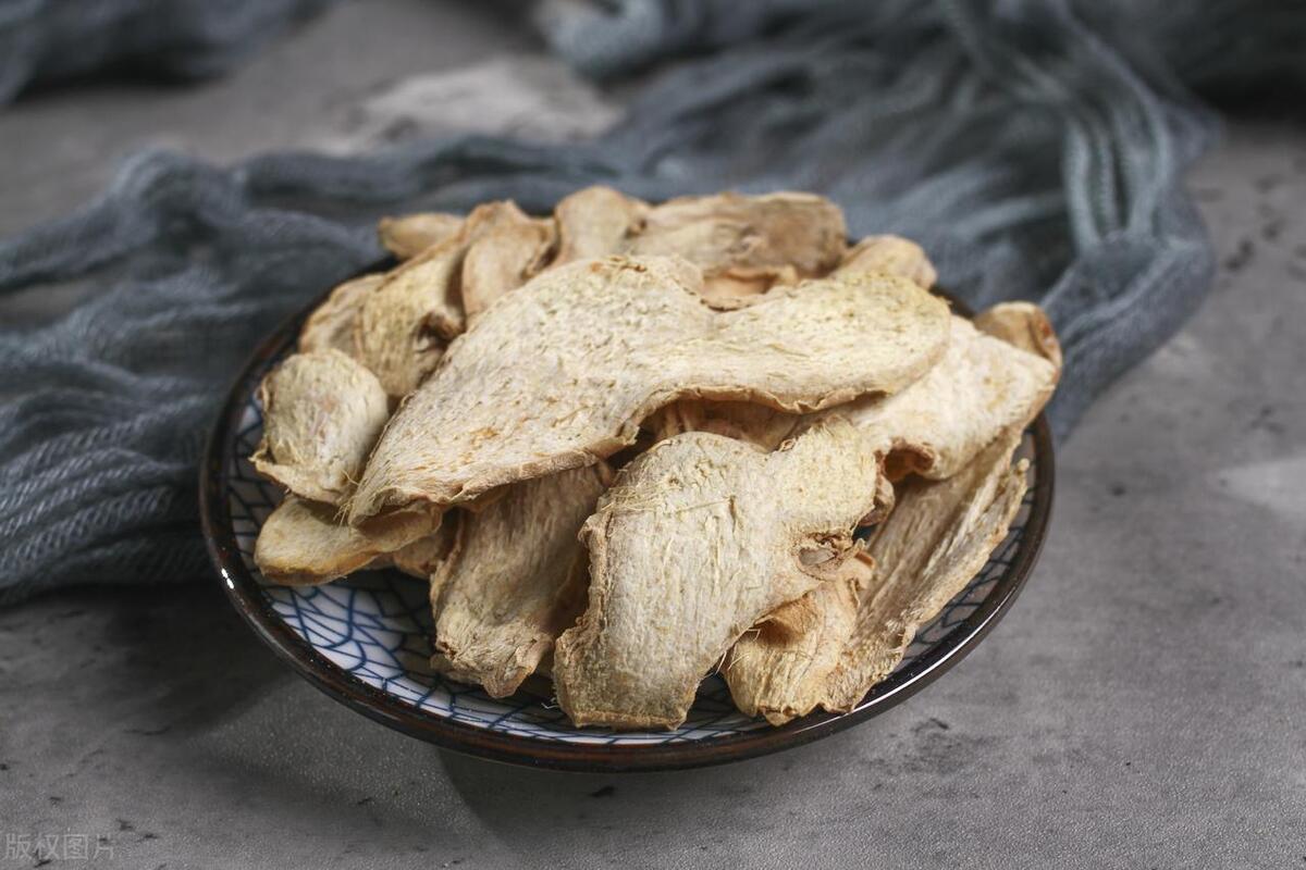 睾丸潮湿六经辨证,睾丸潮湿脾胃虚弱