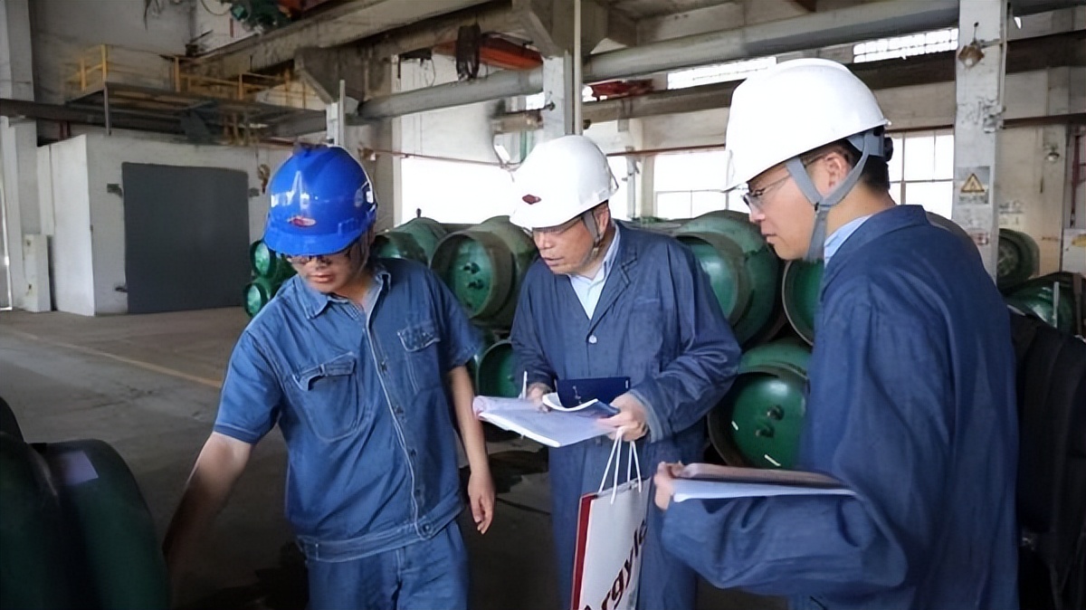 省级国企和市级公务员哪个好,市属国企和国企的区别