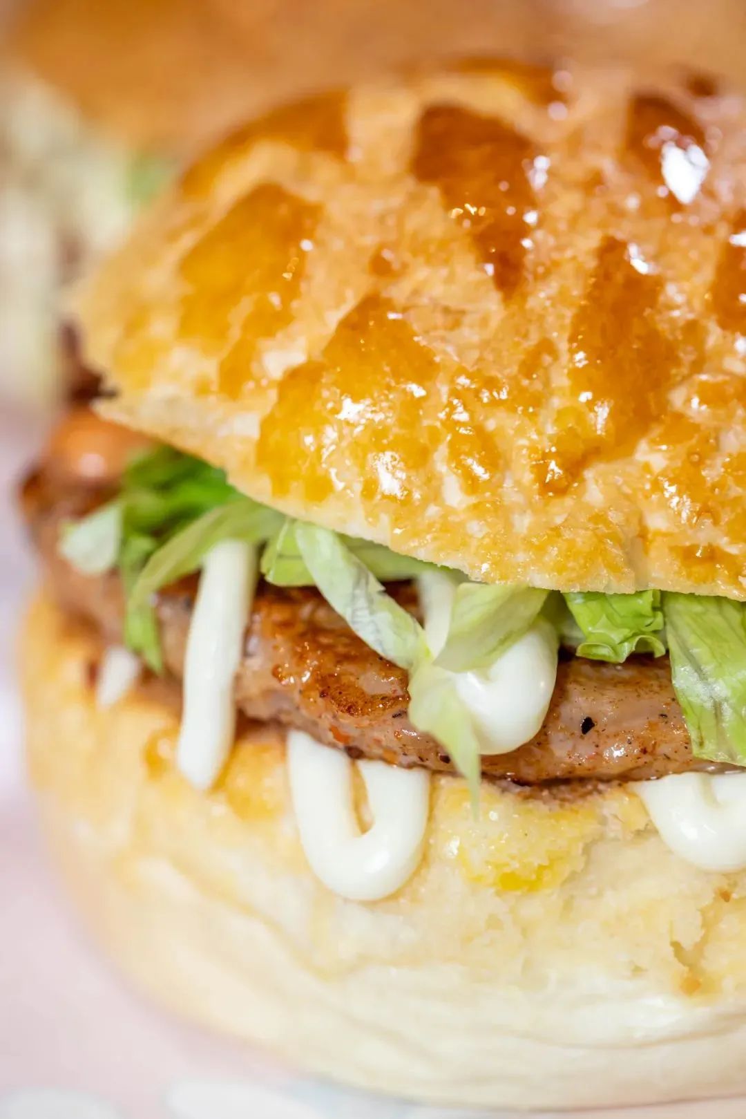 丹霞庄出现一个奇怪阿叔,一万块的店租竟卖起一元一只大鸡腿