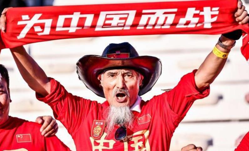 男足惨败女足挽回颜面,男足输了的解释