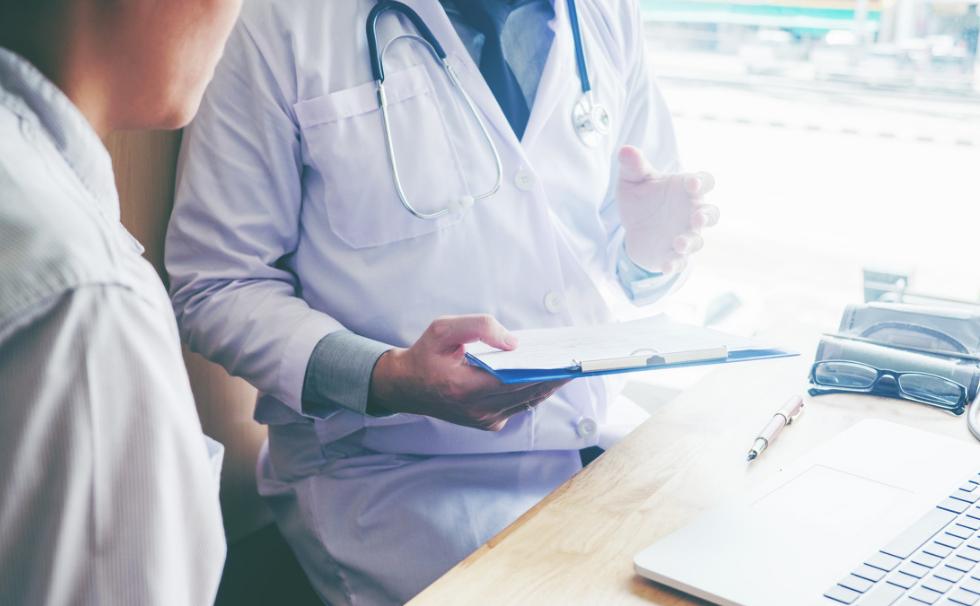 夫妻间出现外阴瘙痒是怎么回事,夫妻间出现外阴痛