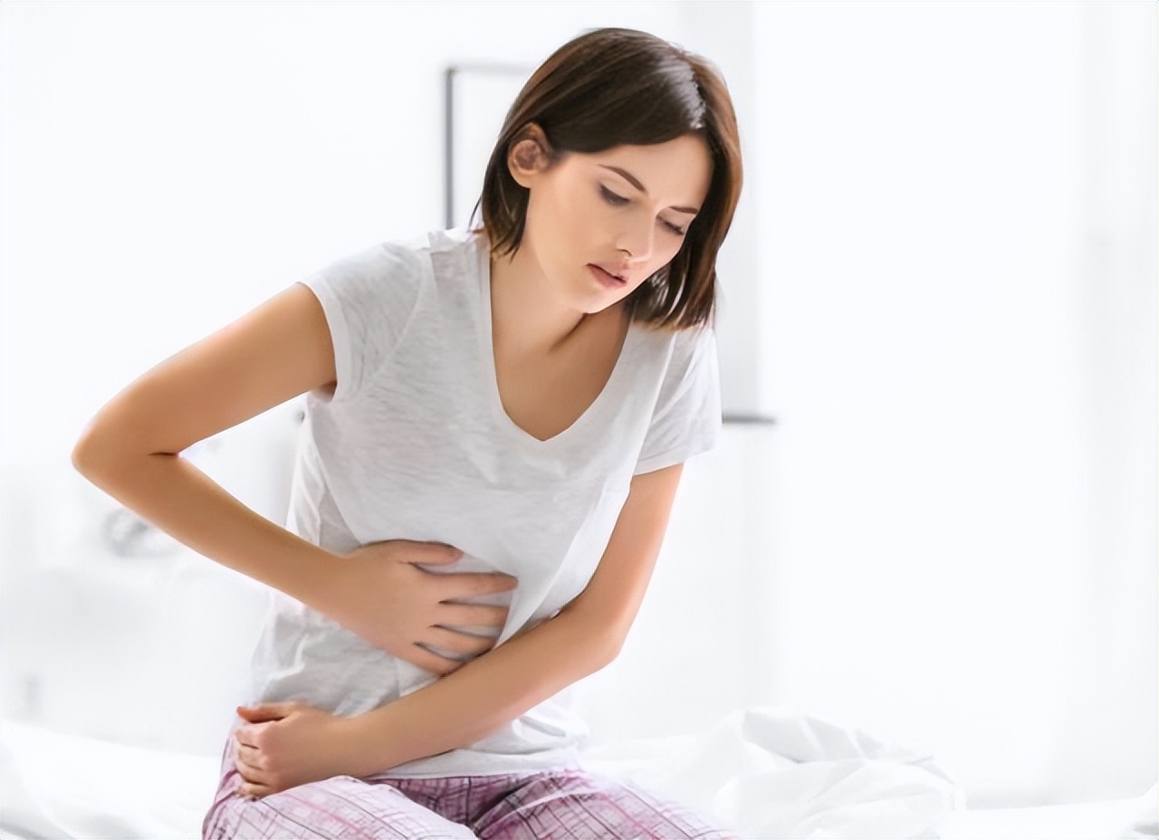 月经迟迟不来是什么原因引起的,子宫内膜厚0.9迟迟不来月经怎么办