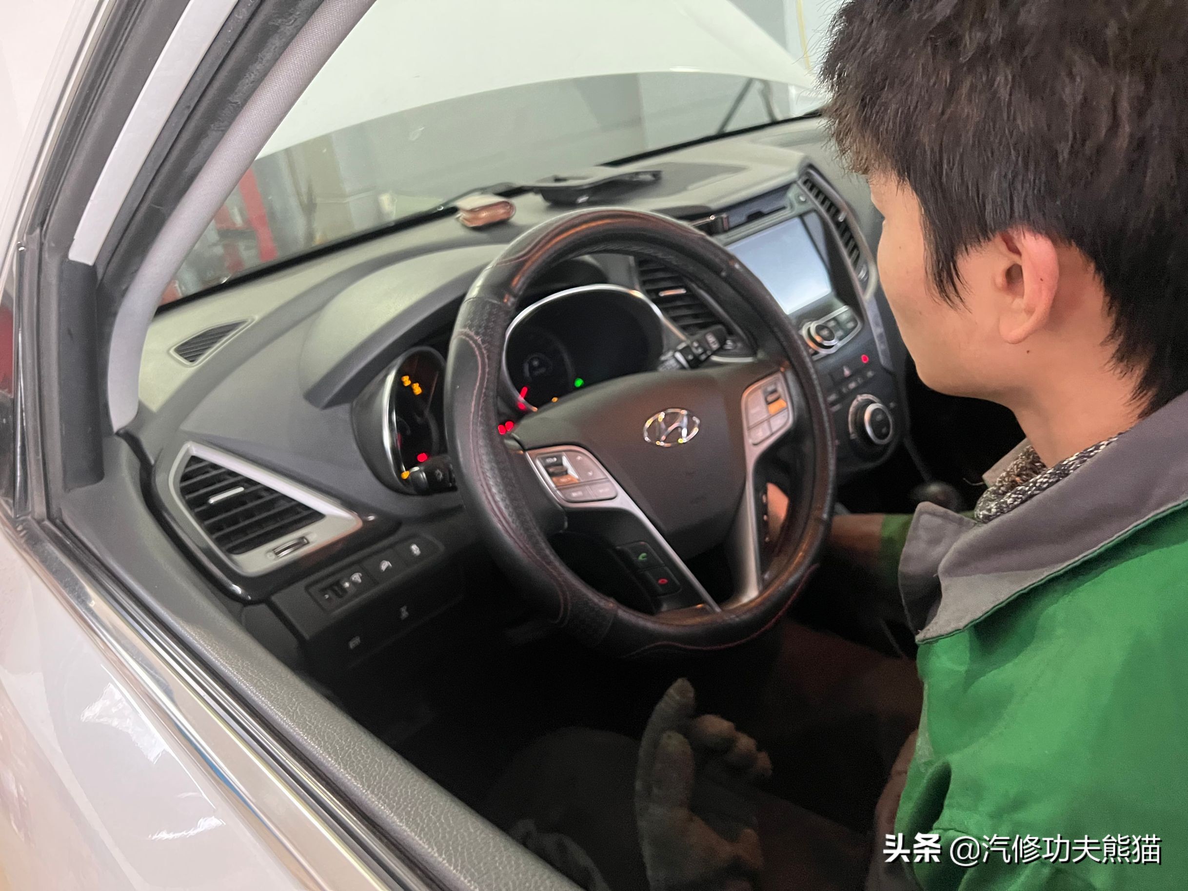 全新胜达大修,现代全新胜达9万公里烧机油