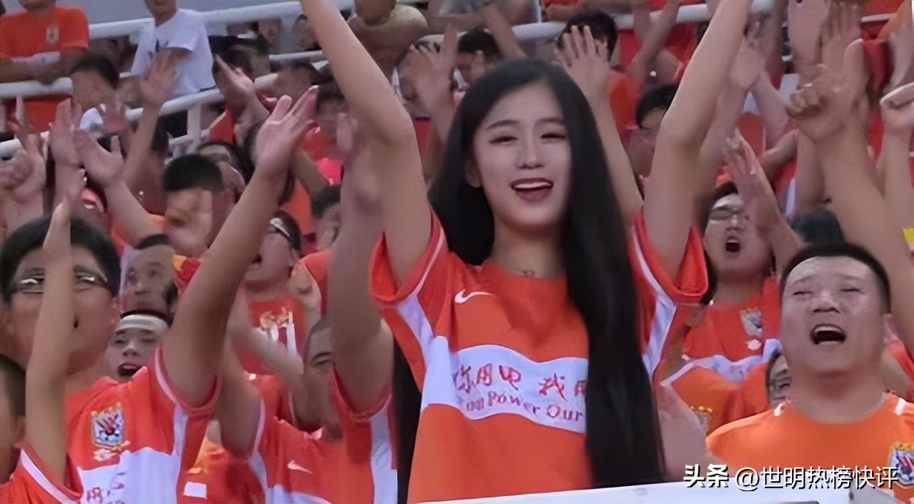 中超足球比赛爆发大规模冲突,中超史上最严重球迷冲突