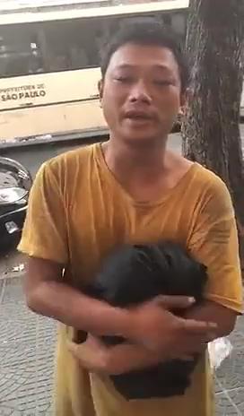 在国外乞讨的四川小伙,四川小伙在巴西回国