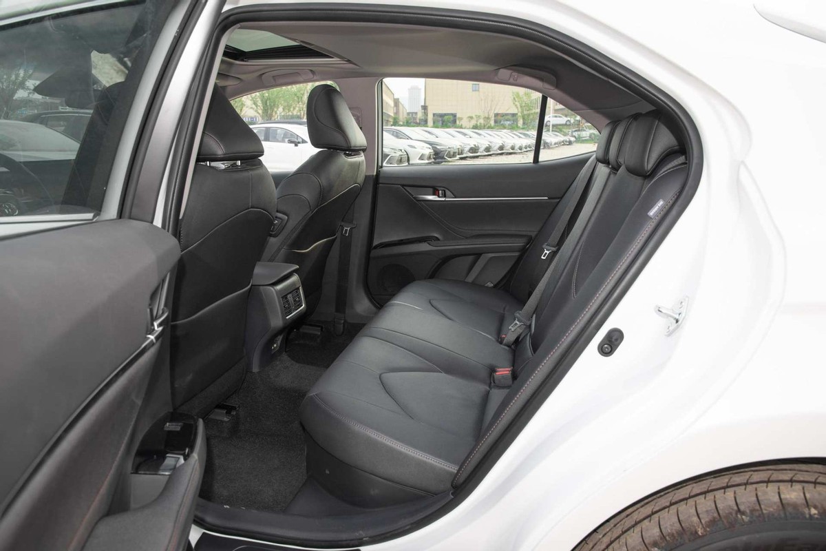 18年凯美瑞双擎旗舰版沉浸式体验,新款凯美瑞双擎2.5豪华版概念