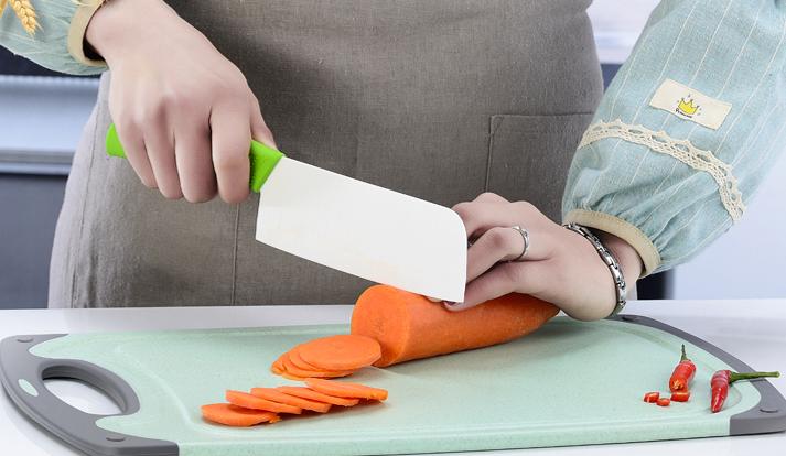 砧板发霉了用什么办法能洗掉,砧板发霉可以开水泡吗