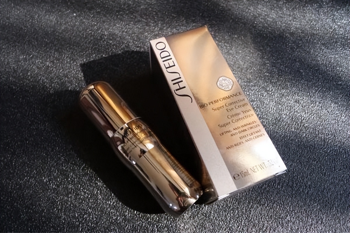 李佳琦推荐的这些眼霜，很贵！因为真的可以淡化黑眼圈和细纹