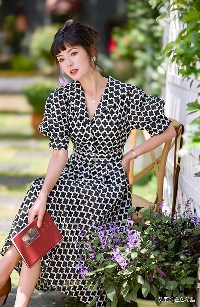 中年妇女冬季拍照摆姿势的技巧,拍照怎样摆好看的中年妇女pose