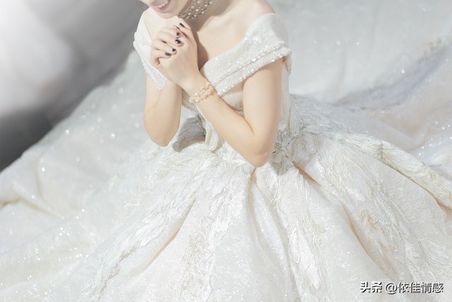 有品位的男人选女人一定很有品味,男人要有内涵女人要有气质