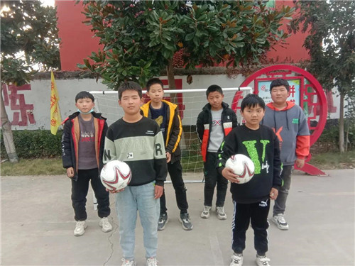 为中国足球梦想助力,为农村孩子筑梦爱心公益活动