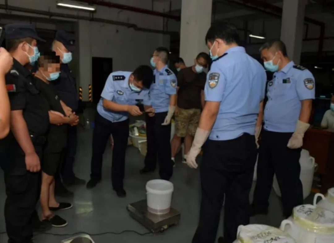 重庆警方通报一起刑案,重庆法院2021年度十大典型案件