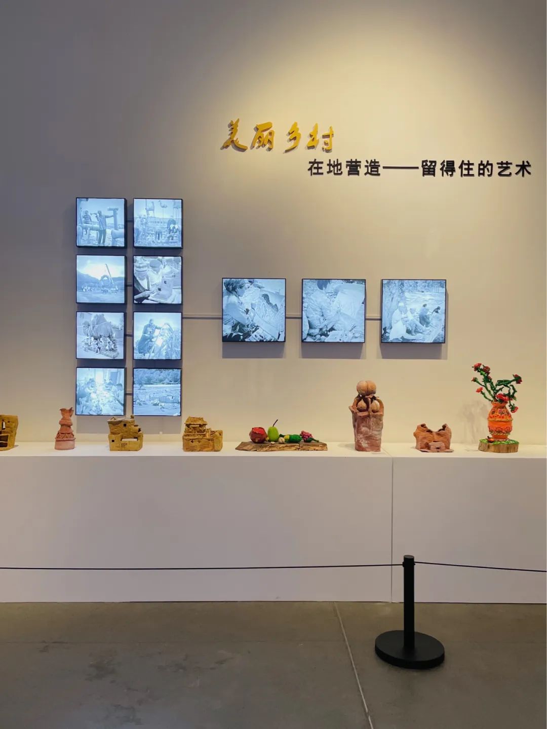 把卧室、酒吧搬进展馆，*疆新**美术馆“搞事情”！