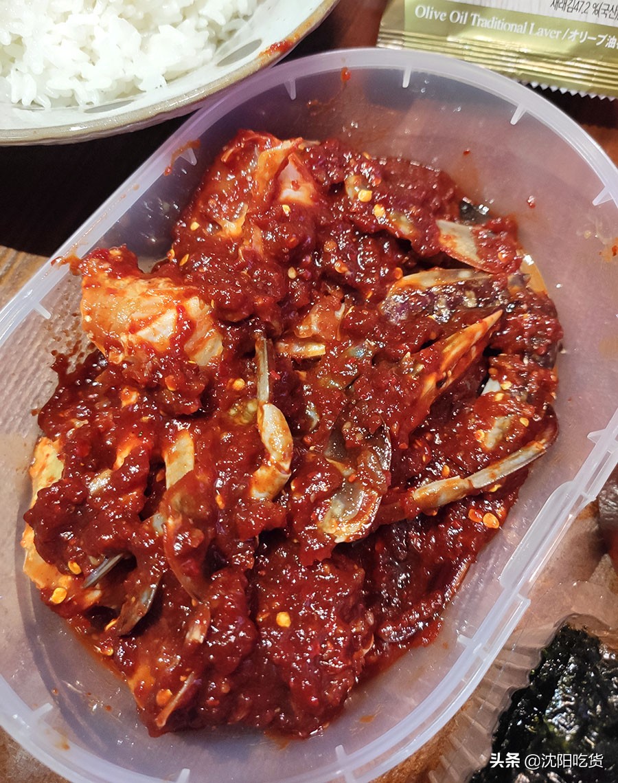 生螃蟹海苔拌饭,吃海苔生腌酱螃蟹