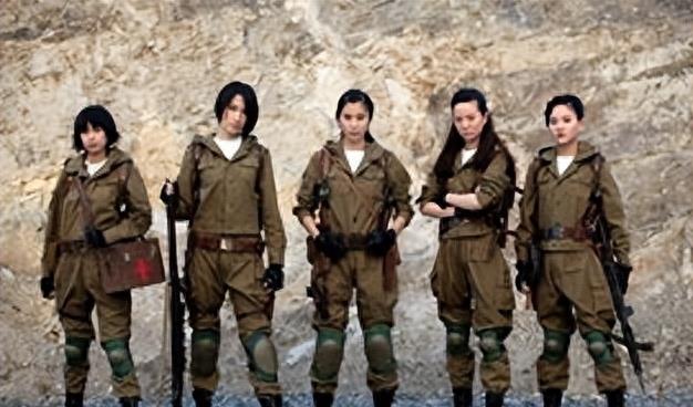 狂野胸罩，刀锋般诱惑，震撼镜头，令人无语