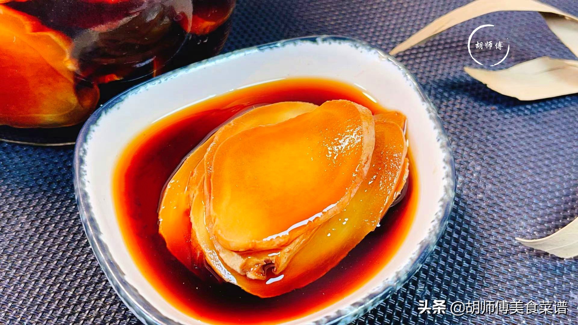 夏季饮食西瓜不宜吃太多,三伏天吃西瓜对身体好吗