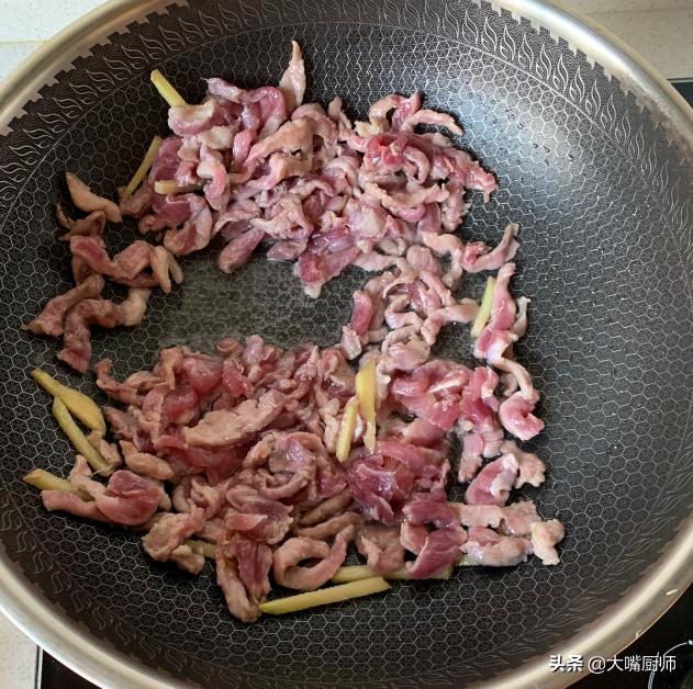 炒瘦肉之前怎么处理,炒瘦肉要不要腌制