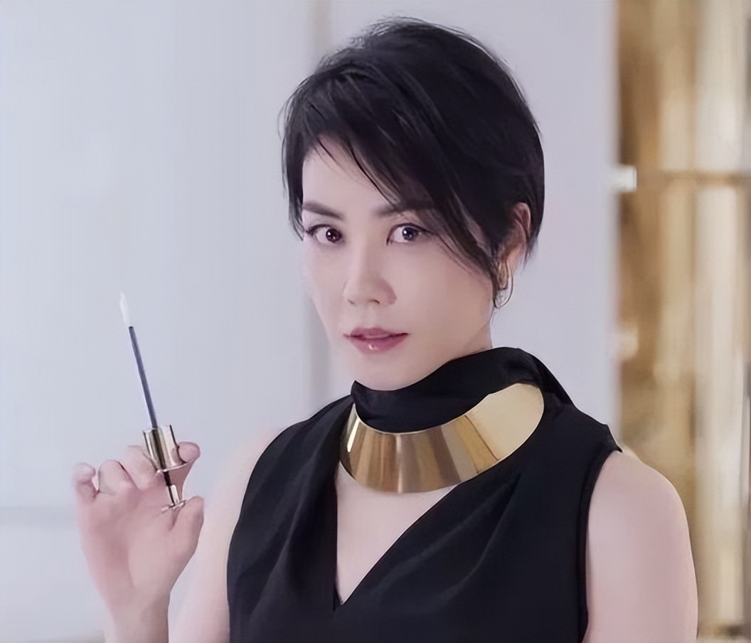 盘点鼻子超好看的5位女星,塌鼻子的女星有哪些