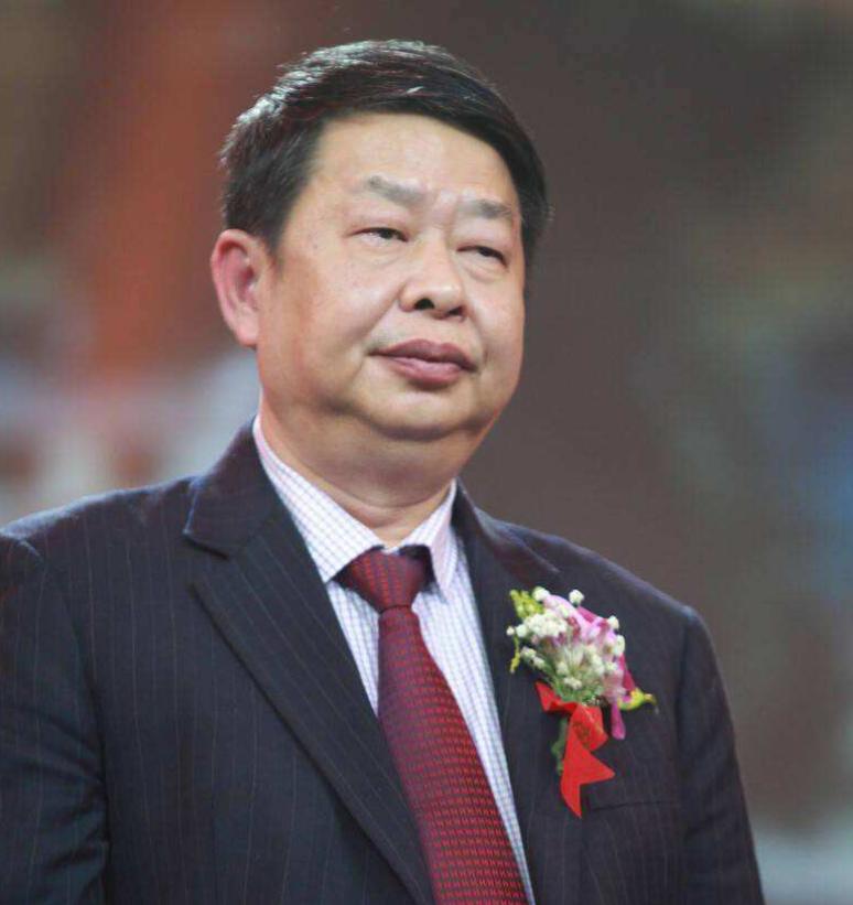 金矿老董事长娶38岁妻子,中国金矿大王陈景河