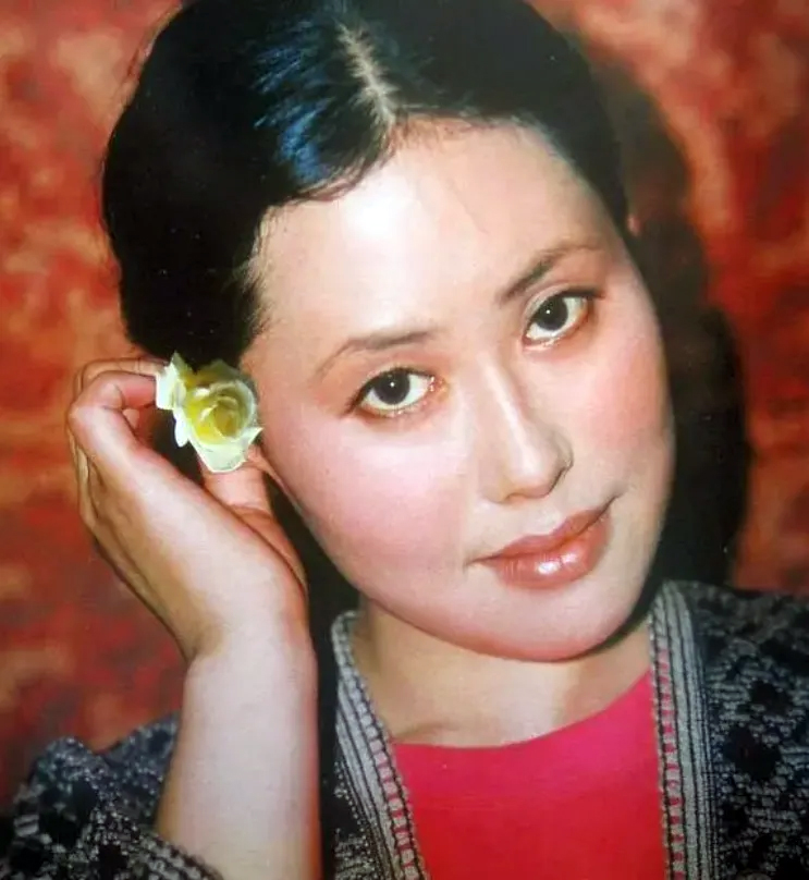 刘晓庆唐国强张纪中巅峰对决,刘晓庆唐国强最新消息