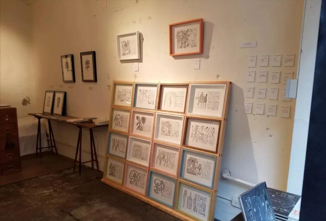 一个书店一天卖多少本书,一家书店一年能盈利多少