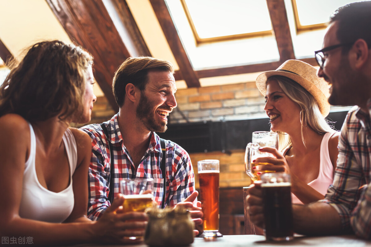 倒酒器怎么用,如何倒酒有高级感