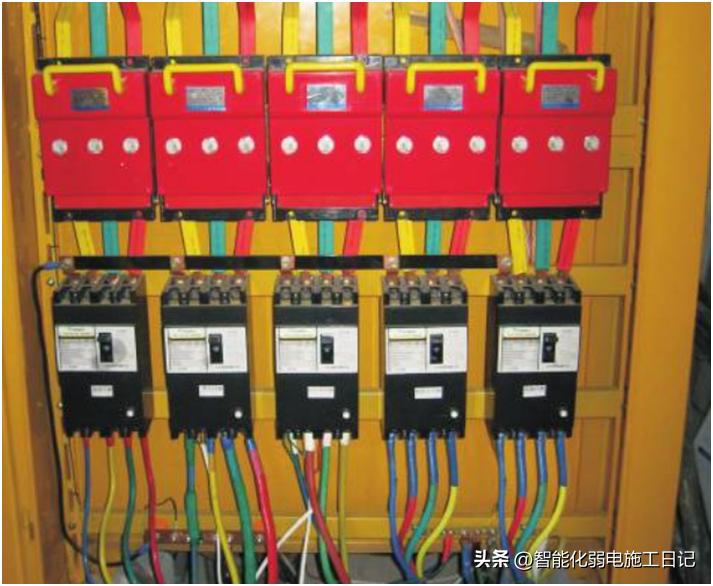 插座左火右零接线图,插座电气示意图