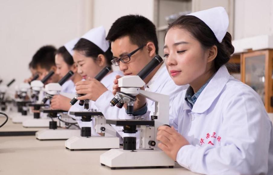 高考热门专业临床医学热度第一,2023高考医学专业热度排行榜