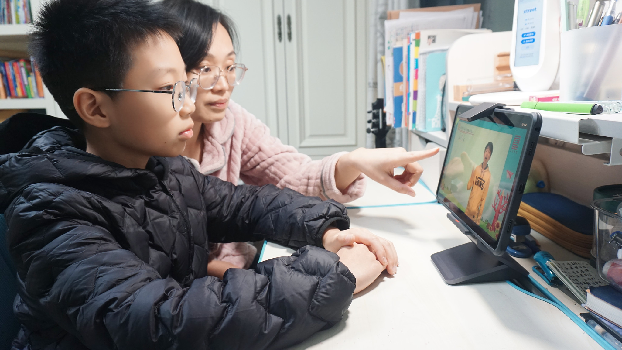 科大讯飞x2pro学习机和网易有道x10,有道ai学习机y10x10智慧眼功能