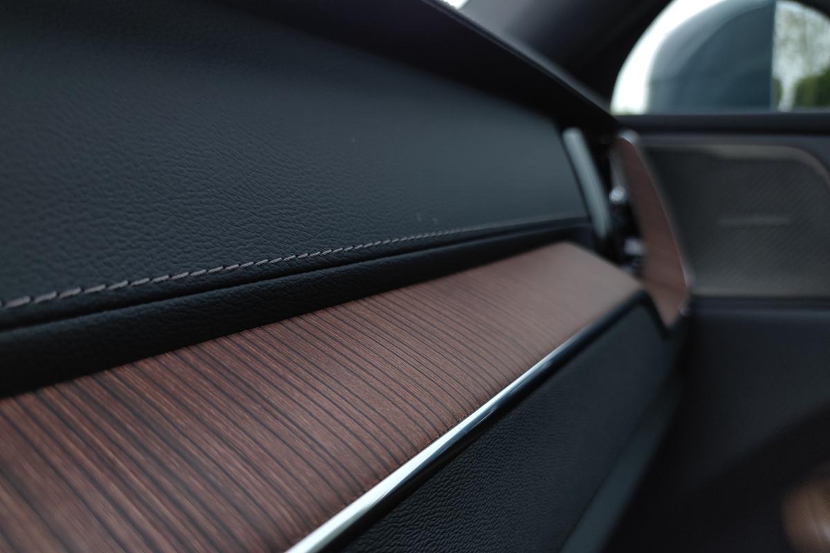 沃尔沃v60旅行车和xc60,新款沃尔沃xc60用车体验