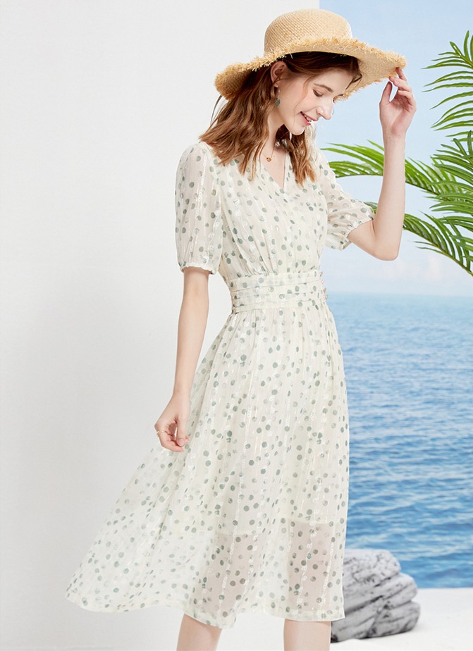 雪纺面料夏天穿热吗,雪纺料子夏天穿着凉快吗