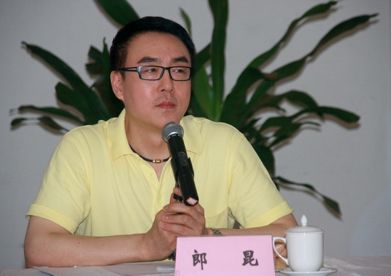 惨遭婚内出轨后，她成了身家过亿的富婆，如今前夫患病，小三瘫痪