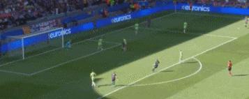 0-2足球逆转,0-0到2-1欧冠3冠王双线爆发