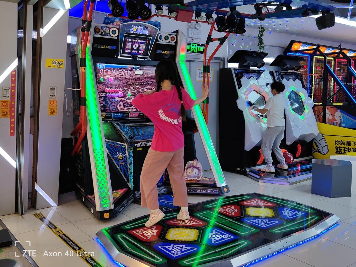 梦寐以求的无缺全面屏影像旗舰，中兴Axon40Ultra评测