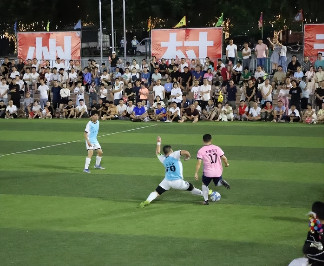 盘点全球最漂亮的足球宝贝,盘点赛场最美的足球宝贝