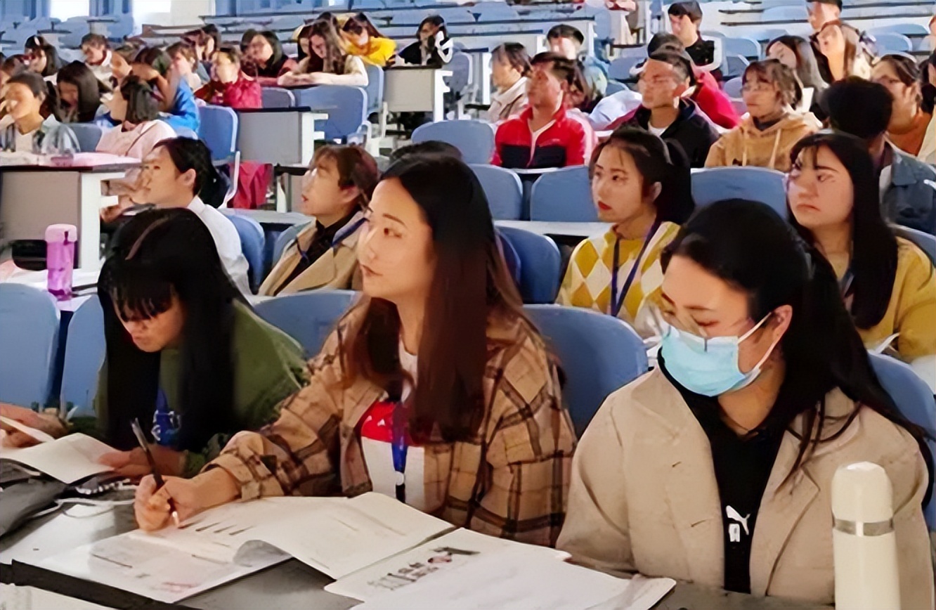 专科大学生后悔的专业,大学生后悔选错专业