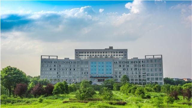 真实的邵阳学院,邵阳学院校园墙