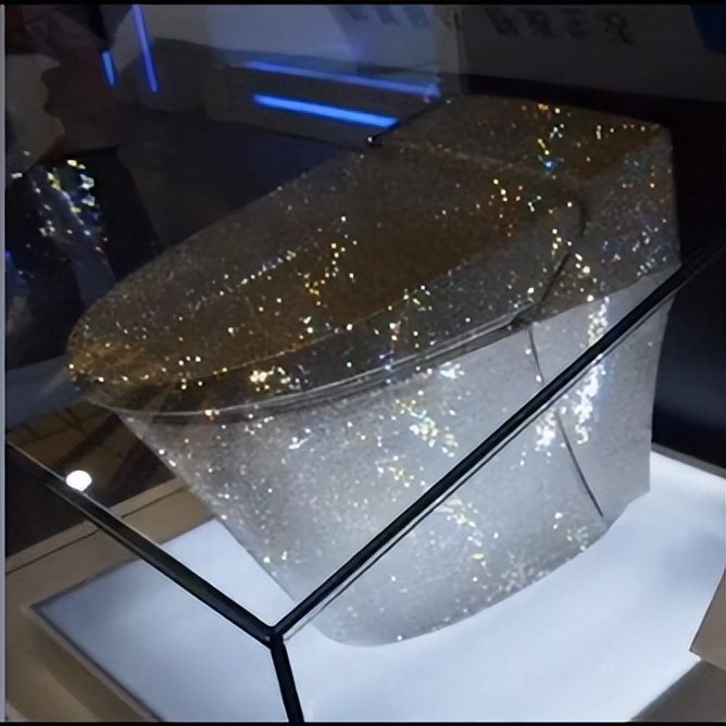 宋太祖青花瓷马桶,皇帝黄金马桶