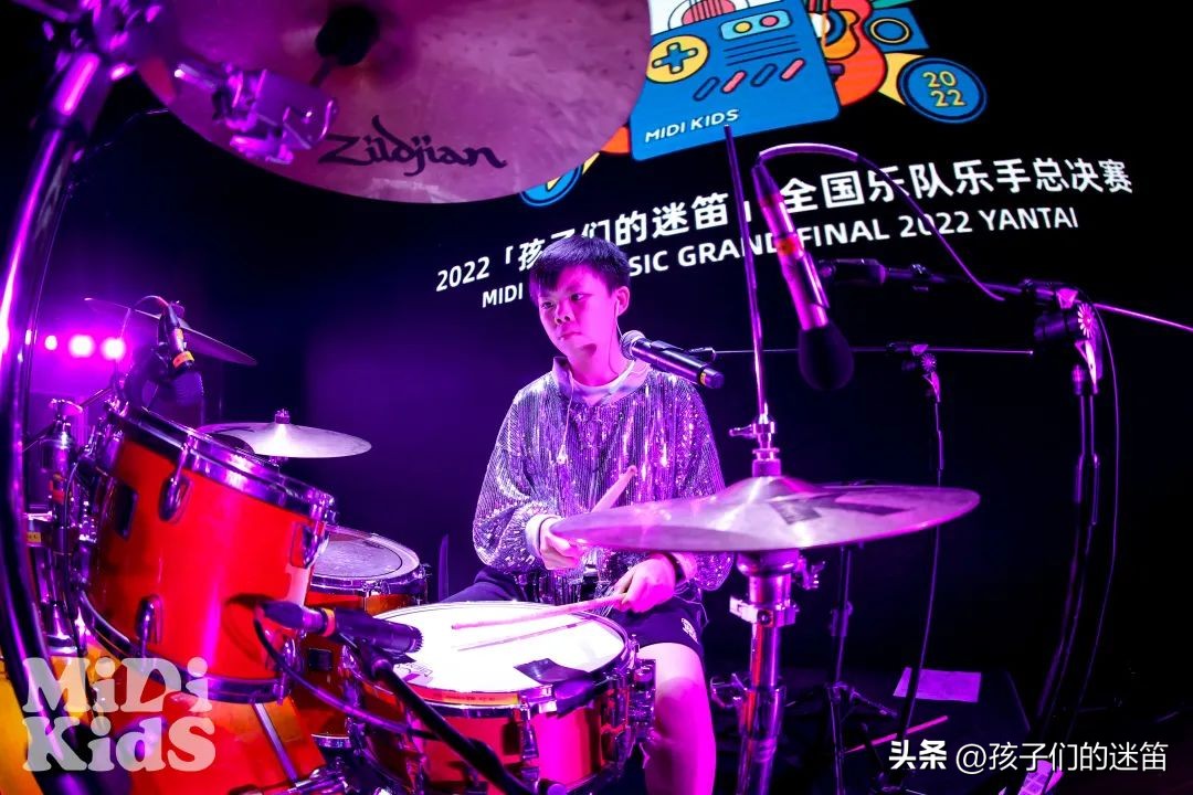 当硬摇滚小孩遇上作业，那就写成歌发泄一下吧