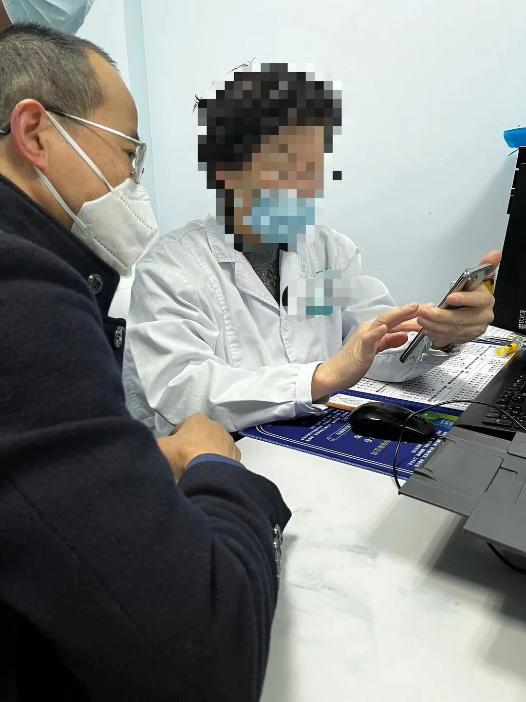 知知观察·身边的新兴职业（一）｜贵阳陪诊师：游走在刚需与质疑中的“临时家人”