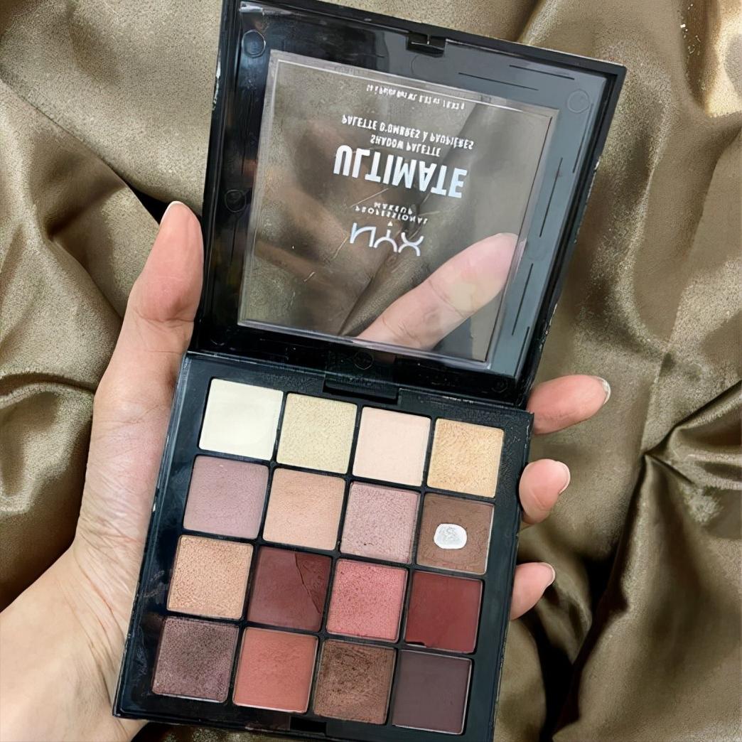 眼影盘大学生平价新手,程十安推荐平价眼影盘