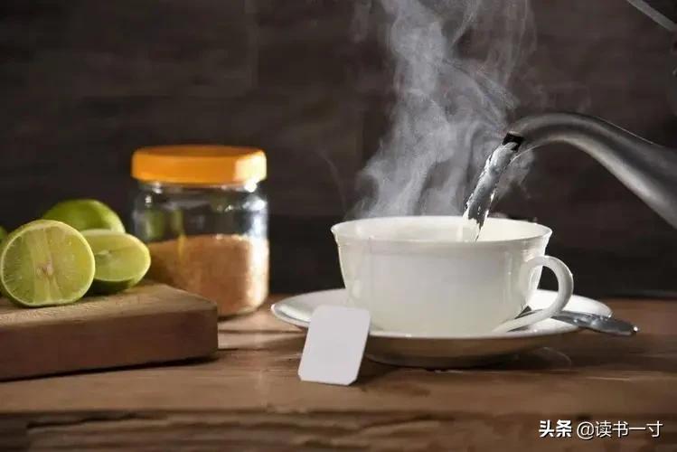 上海一男子新冠自愈过程,上海男生新冠自愈