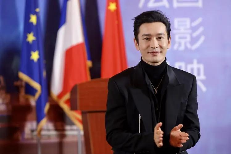 榛勬檽鏄庤鏇濇亱鎯呭悗棣栨檼鏃ュ父,榛勬檽鏄庡張鍜岀化闂诲コ鍙嬪悓妗嗕簡