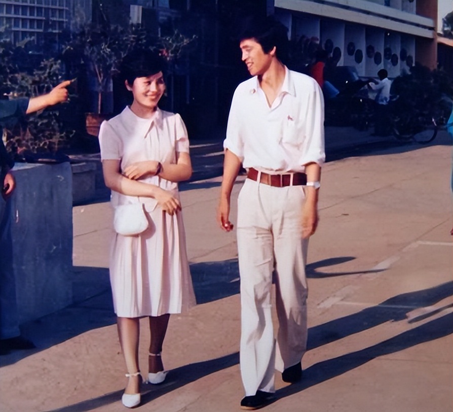 央视主播李瑞英儿子坠楼,央视新闻主播李瑞英怎样了